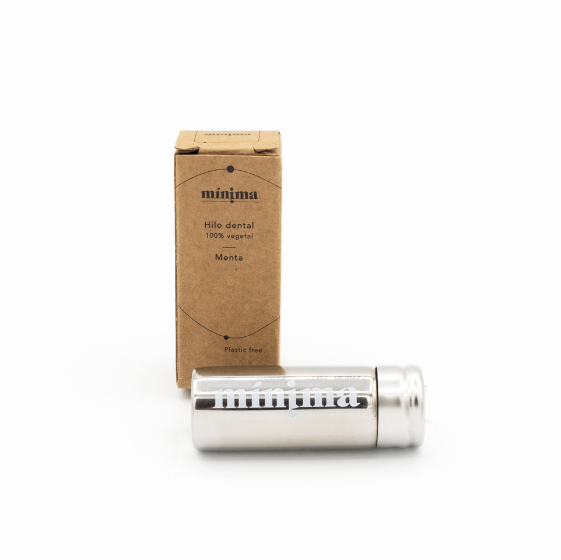 Fio dental 100% biodegradável feito de amido de milho
