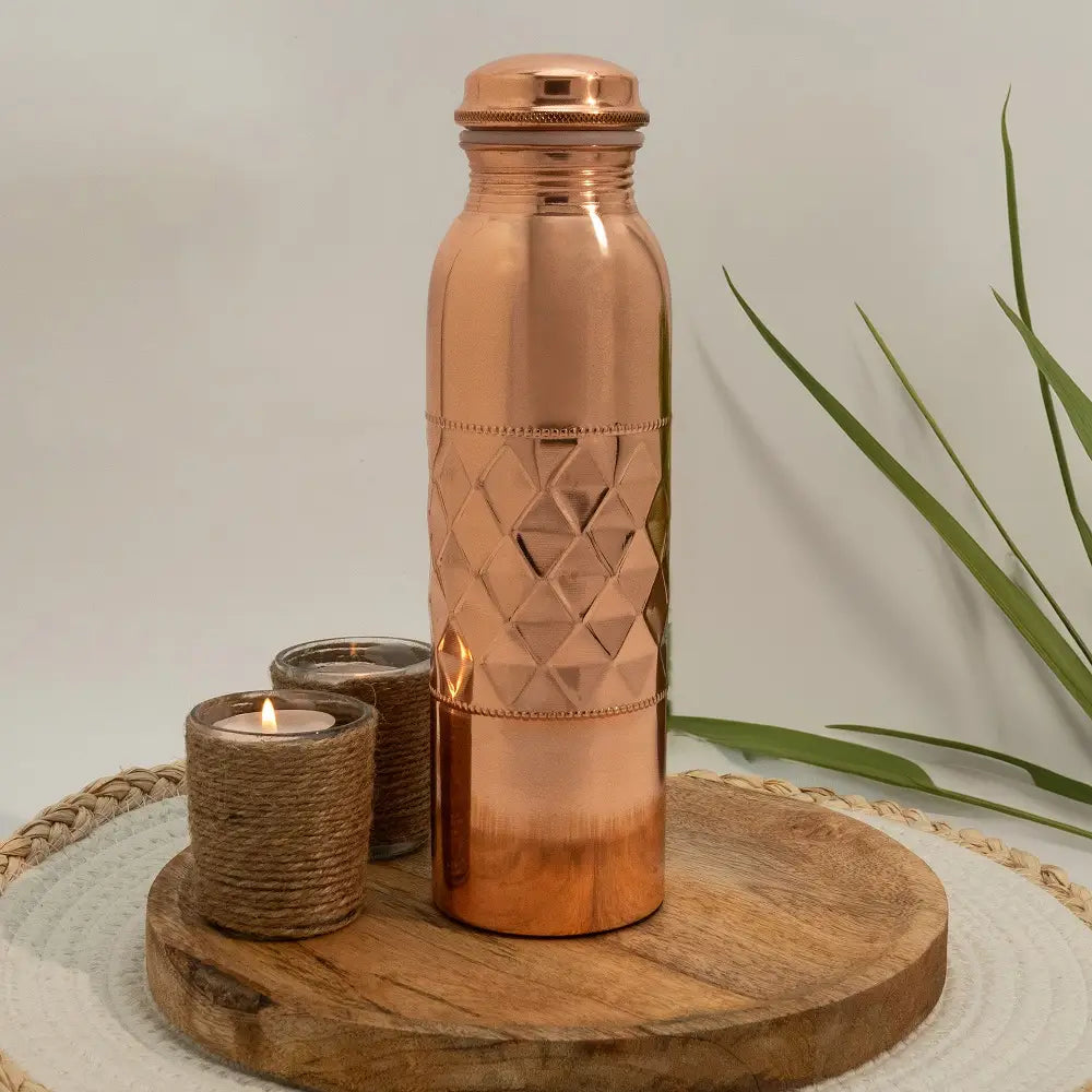Garrafa de Cobre Ayurveda Dot Diamond  – 950 ml
