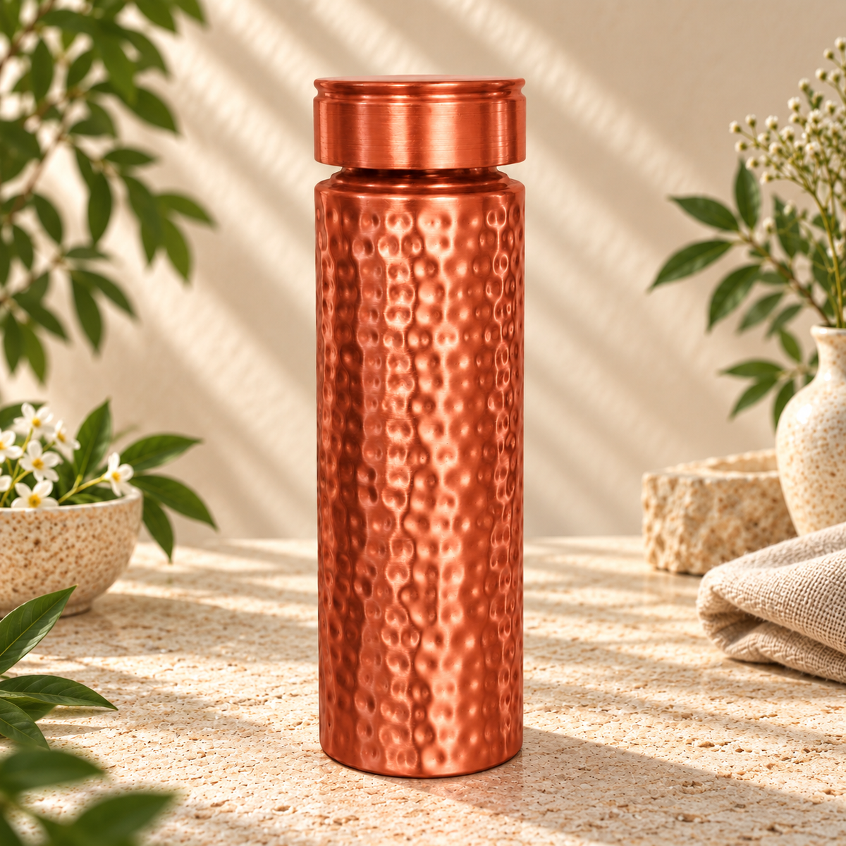 Garrafa de Cobre Modelo Reto Martelado – 750 ml