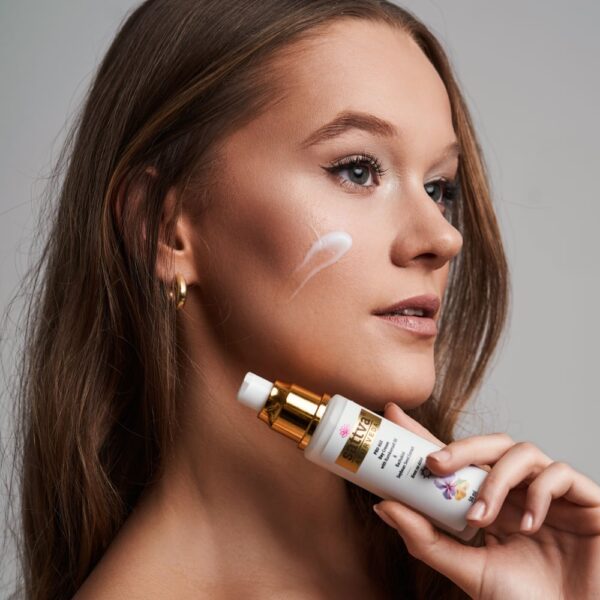 Creme Facial de Dia Pro-Age com Kumkumadi e Bakuchiol 50 ml – Sattva